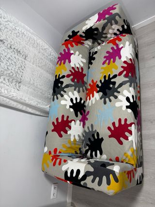 Sofá Klippan (de ikea) tela estampado multicolor