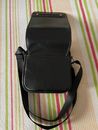 Bandolera de cuero negra hombre