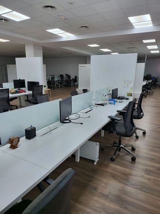 Oficina en alquiler en Palacio de Congresos - Urbadiez - Entrepuentes en Sevilla