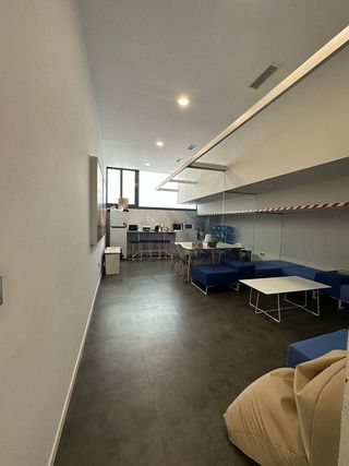 Oficina en alquiler en Palacio de Congresos - Urbadiez - Entrepuentes en Sevilla