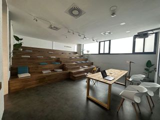 Oficina en alquiler en Palacio de Congresos - Urbadiez - Entrepuentes en Sevilla