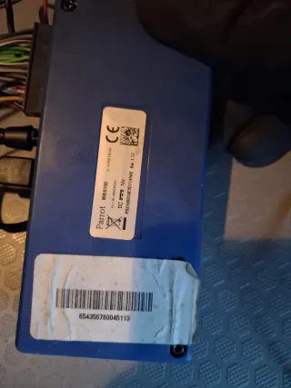 Parrot MKi9100 manos libres Bluetooth