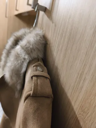 Cazadora de ante con pelo,preciosa y muy juvenil,