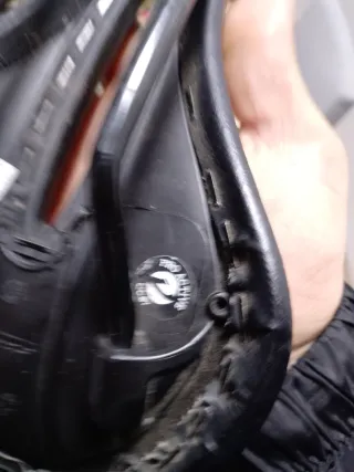 Sillín de bicicleta negro