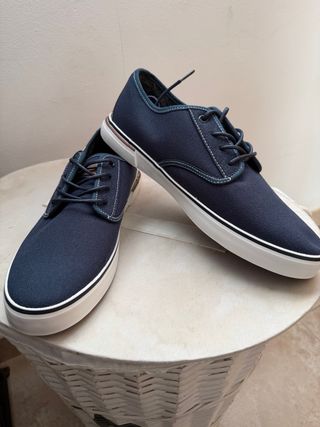 Zapatos de caballero azul