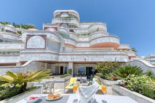 Piso en alquiler en Puerto Banús en Marbella