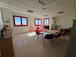 Oficina en alquiler en Las Bayas en Elche