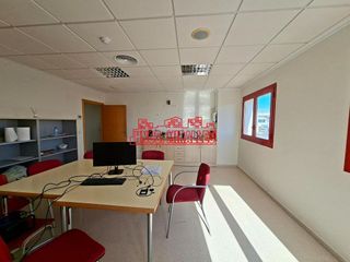 Oficina en alquiler en Las Bayas en Elche