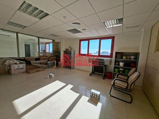 Oficina en alquiler en Las Bayas en Elche