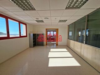 Oficina en alquiler en Las Bayas en Elche