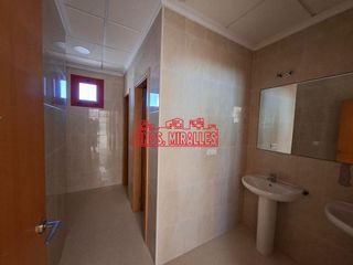 Oficina en alquiler en Las Bayas en Elche