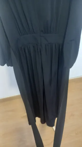 Mono elegante negro