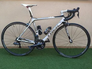 Bicicleta de carretera Trek madone