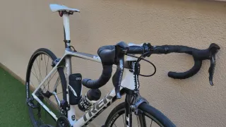 Bicicleta de carretera Trek madone