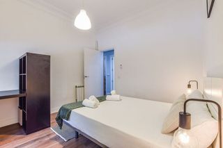 Piso en alquiler en Jerónimos en Madrid