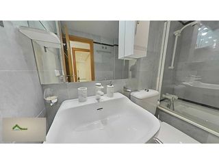 Piso en alquiler en Los Jardines de Marbella - La Ermita en Marbella