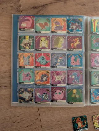 140 Magneti Pokémon 2003 Rosso Blu Giallo