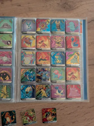 140 Magneti Pokémon 2003 Rosso Blu Giallo