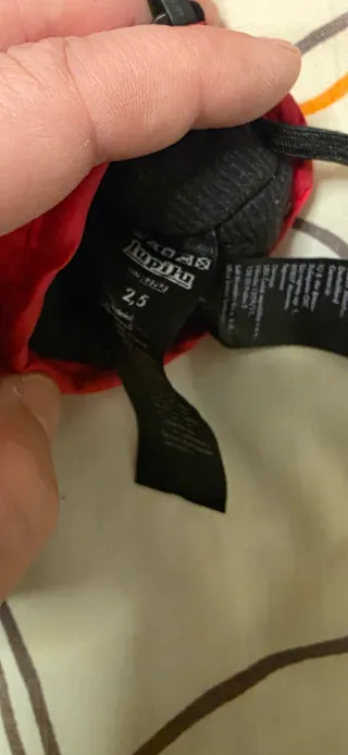 Manoplas Nieve Pingüino fucsia