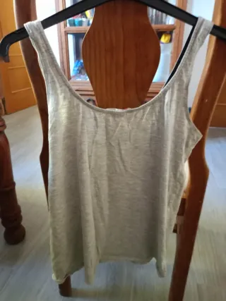 Camiseta tirantes gris con dibujo Mon amour