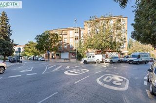 Local comercial en venta en Polígono Cartuja – La Paz en Granada