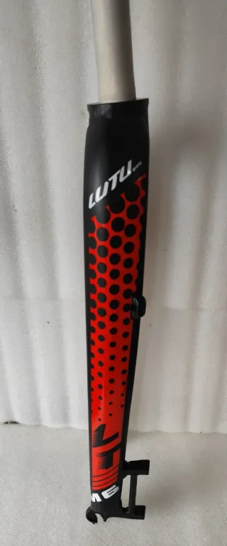 Horquilla de Aluminio para rueda 26",  27.5" o 29"