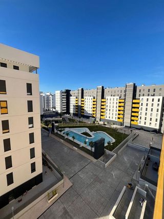 Piso en alquiler en Montequinto en Dos Hermanas