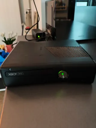Xbox 360 Slim