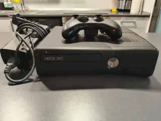 Xbox 360 Slim