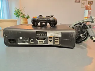 Xbox 360 Slim