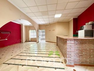 Local comercial en venta en Camino Viejo de Málaga en Vélez-Málaga