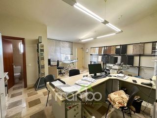 Local comercial en venta en Camino Viejo de Málaga en Vélez-Málaga