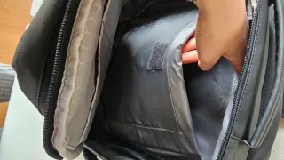 NUEVA Mochila negra acolchada