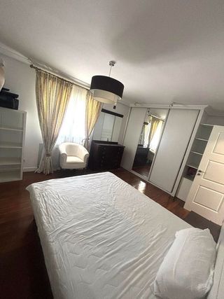 Casa adosada en alquiler en Valdezarza en Madrid