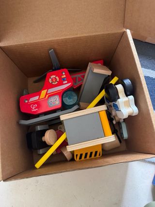 Figuras de madera para juego