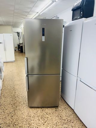 Nevera Samsung con garantía y fuctura