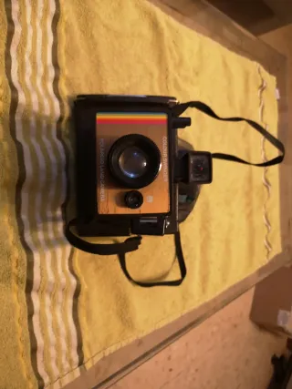 Cámara Polaroid Color Swinger