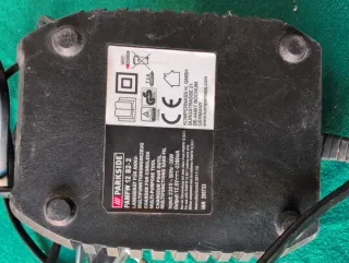 Cargador Baterías Parkside