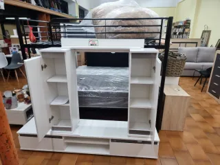 Mueble de salón blanco