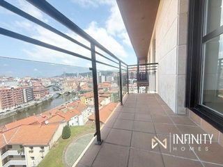 Piso en alquiler en Atxuri en Bilbao