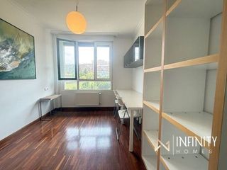 Piso en alquiler en Atxuri en Bilbao