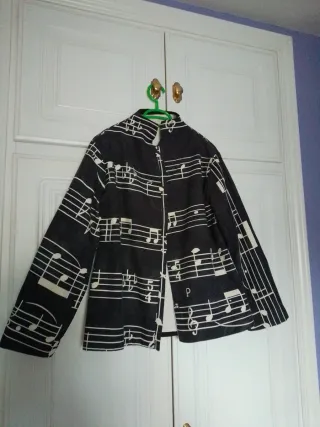 Chaqueta vaquera notas musicales