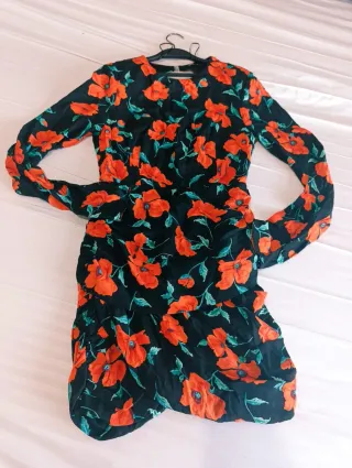 Vestido floral Zara fiesta espalda descubierta  S
