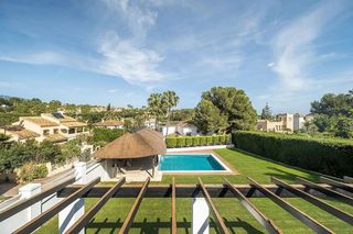 Chalet en alquiler en Nueva Andalucía centro en Marbella