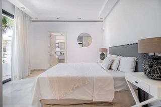 Chalet en alquiler en Nueva Andalucía centro en Marbella