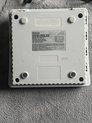 Super Nintendo Jr. con 3 juegos