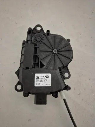 Motorino elettrico baule land rover