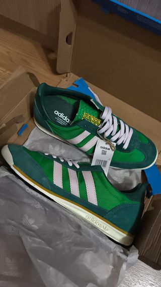 Adidas SL Hombre Talla 43 Verde/Dorado