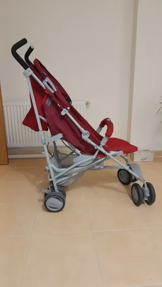 Carrito de bebé plegable rojo
