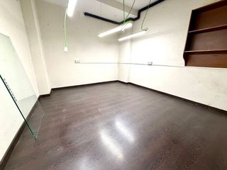 Local comercial en alquiler en Campo San Francisco - Plaza de América en Oviedo